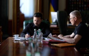 Росія стягує ППО на два периметри – Зеленський