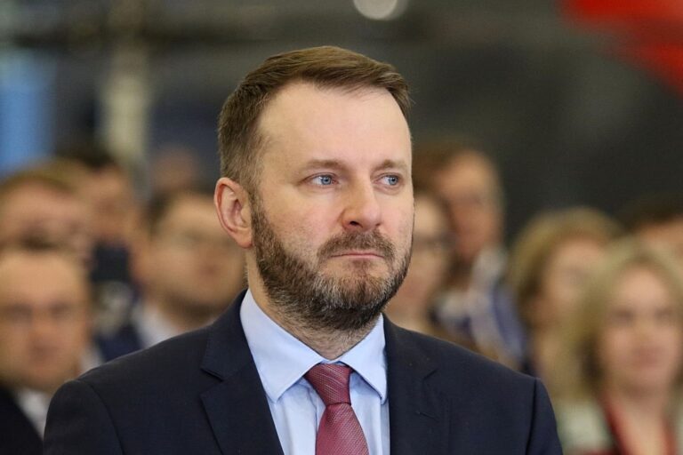 Росіян закликали не чекати скасування санкцій