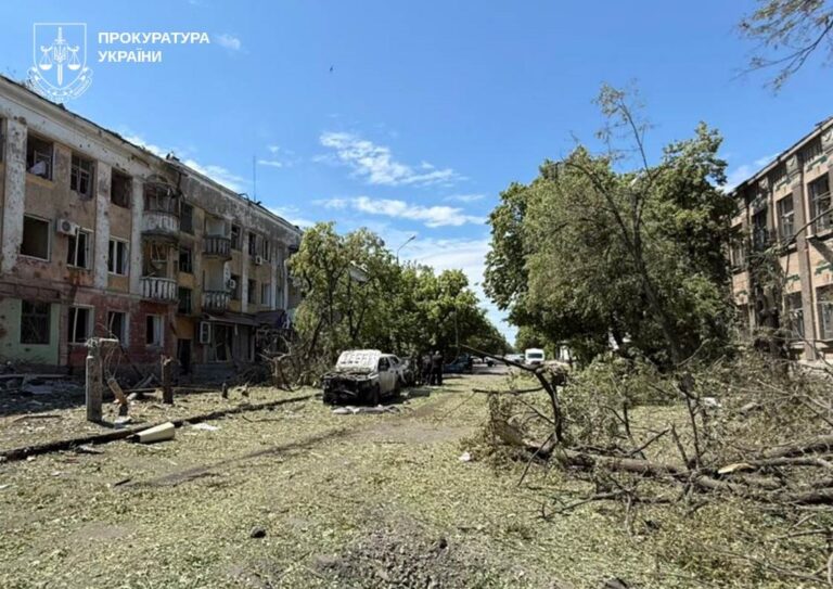 Росіяни скинули бомби на Слов’янськ, серед поранених – дитина