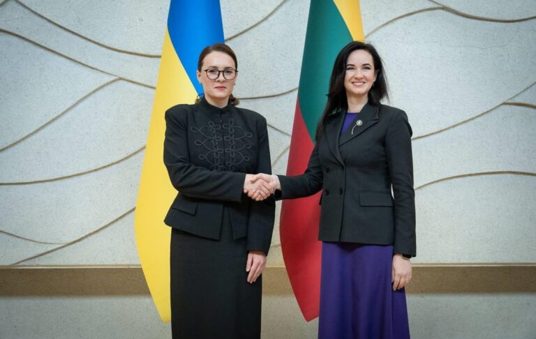 Свириденко прибула з візитом до Литви