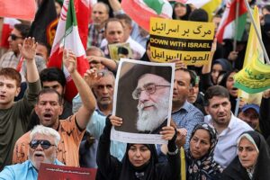 В Ірані оголосили, коли і де поховають аятолу Алі Хаменеї