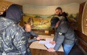 Хабар у $100 тисяч: завершено слідство у справі топпосадовця Укрзалізниці