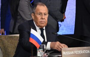 Лавров заявив про “ультиматум” Заходу щодо України