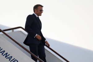 Макрон прибув з візитом до Сирії