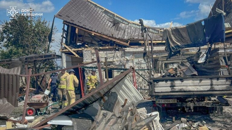 Обстріл Київщини: семеро загиблих, 29 постраждалих