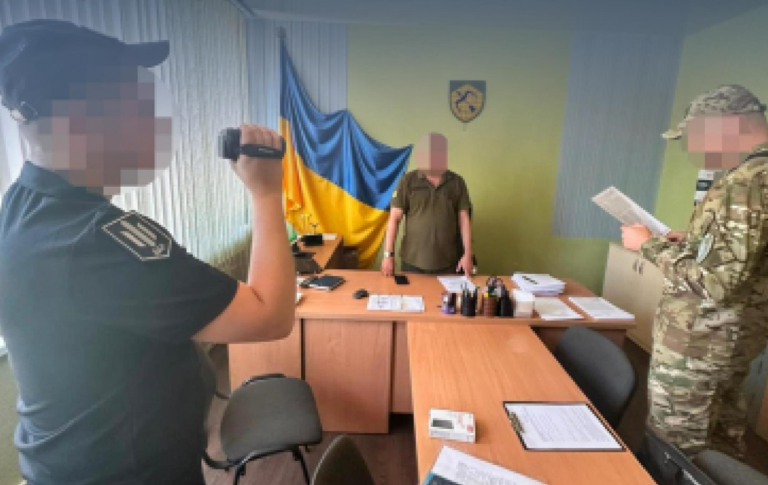 Операція Чесний призов: проведено 61 обшук, повідомлено 15 підозр