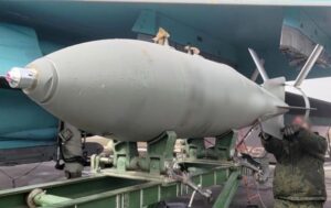 Росіяни вбили КАБом дівчинку на Дніпропетровщині