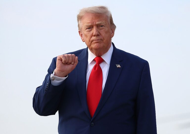Товари з Росії потрапили під нові мита Трампа