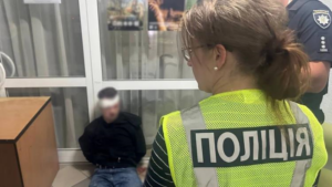 У Києві чоловік, якого доставили до ТЦК, зарізав лікарку ВЛК