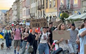 Українці 11 днів вимагають повернути Федорова