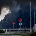 В Росії зупинив роботу стратегічний НПЗ
