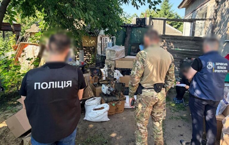 Викрито мережу нелегального виробництва сигарет у кількох областях