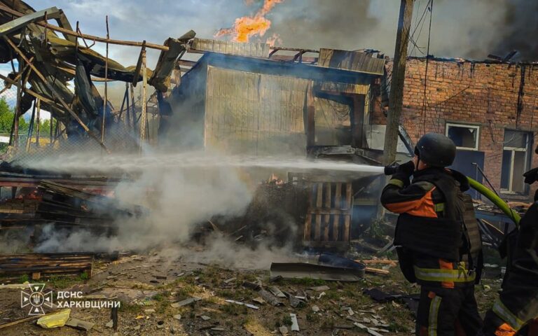 Внаслідок авіаудару по Ізюму травмовано трьох осіб