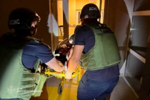 Загиблі, поранені і масштабні пошкодження: РФ вдарила по Нікопольщині