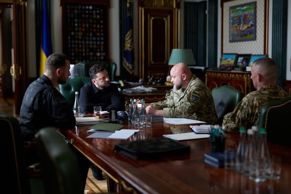 Зеленський розповів про зустрічі з військовим керівництвом