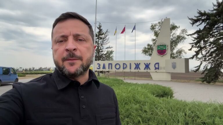 Сьогодні – з нашими воїнами, які захищають Запоріжжя, Донеччину, Дніпровщину, інші непрості напрямки