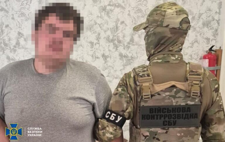 Армійський “кріт” ГРУ коригував удари по АЗС