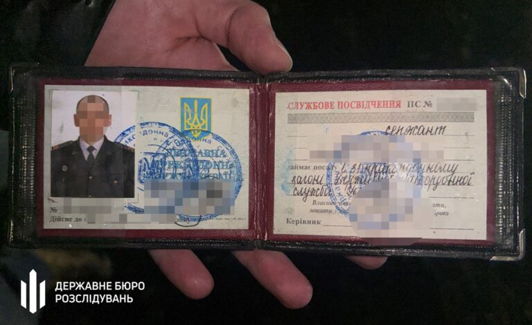 Допомагав ухилянтам виїхати до Молдови: прикордонник отримав підозру