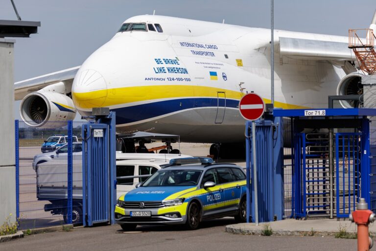 Дрон із вибухівкою в аеропорту Лейпцига: ЄК чекає висновків