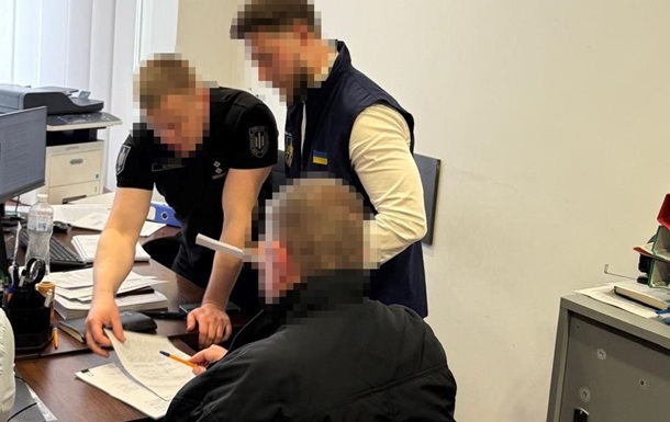 Ексголову суду судитимуть за сприяння заволодінню квартирами померлих