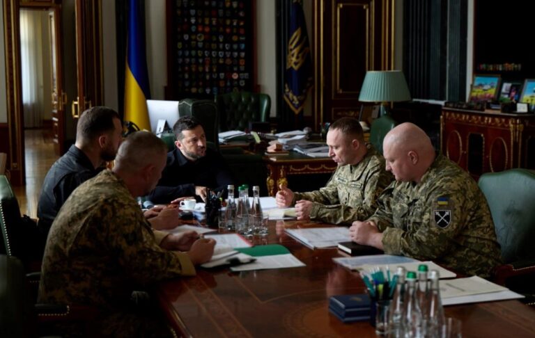 Кадрові рішення посилять оборону – Зеленський