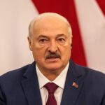 Лукашенко відправить на кордон з Україною 500 “дармоїдів”