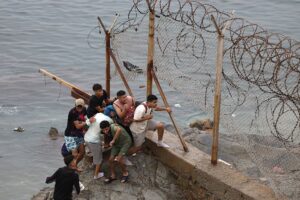 Міграційна криза у Сеуті: контрабандисти відкрили новий маршрут до Іспанії
