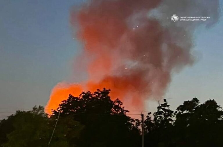На Дніпропетровщині БПЛА спричинили пожежі в трьох районах