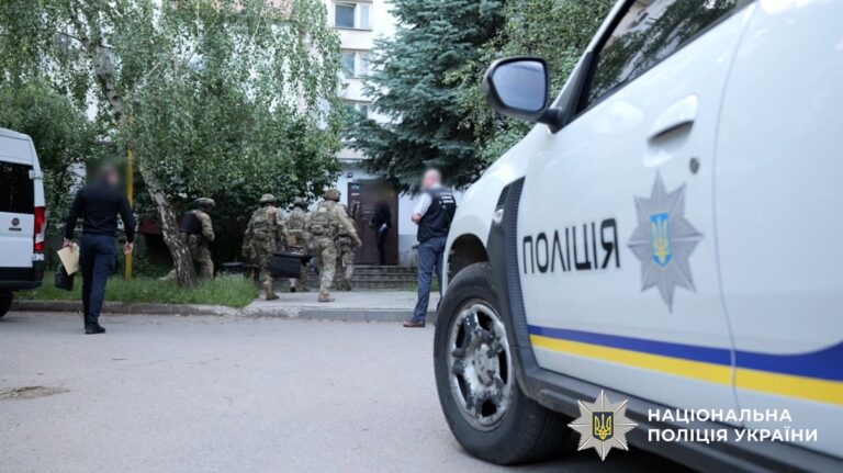 На Дніпропетровщині військові бухгалтери незаконно отримували “бойові”