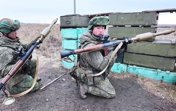 Росія може замінити свої війська на кордоні військовими КНДР – Братчук
