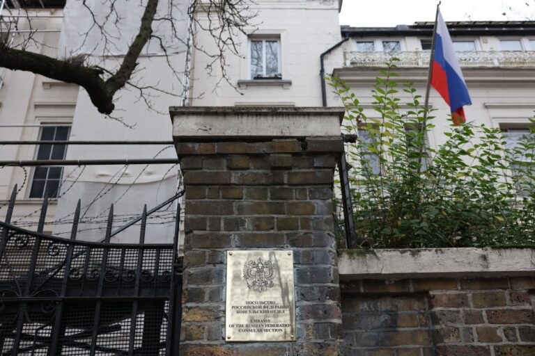 Росія погрожує Британії через дрони для України
