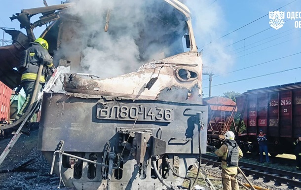 Росіяни вдруге за день вдарили по поїзду на Одещині