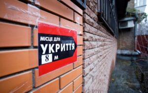 Сховаються не всі: скільки нових укриттів збудували у Києві з 2022 року