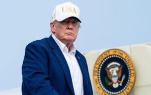 Трамп пояснив, чому таємно змінив літак після саміту НАТО