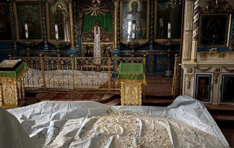 У Херсоні через артобстріл пошкоджені храми УПЦ МП