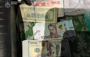 У Києві двоє пенсіонерів віддали шахраям 12,5 млн грн