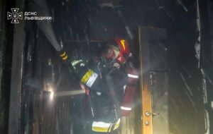 У Львові вибух акумулятора пробив стіну між квартирами