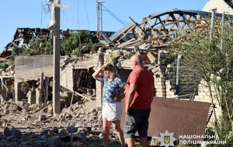 Удар КАБами по Херсону: є жертва, 18 поранених