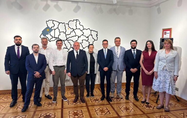 Україна отримала від Польщі новий список місць для ексгумацій