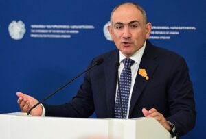 Уряд Вірменії на чолі з Пашиняном подав у відставку