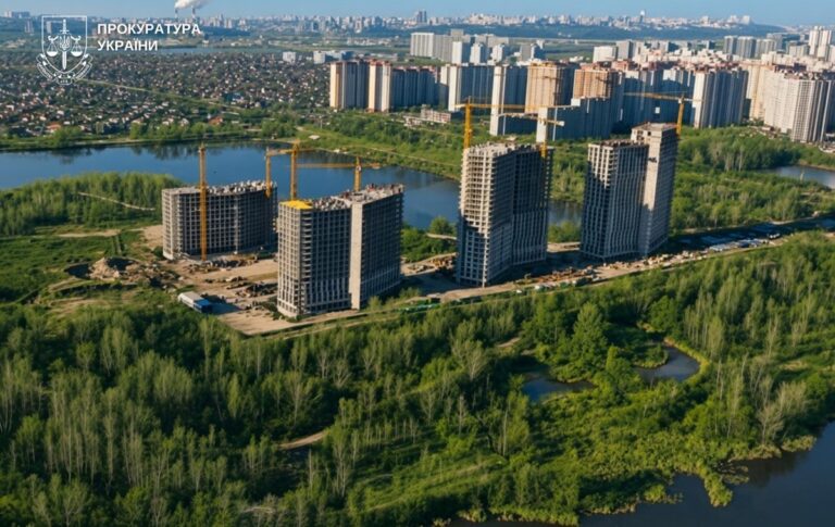 Забудовник у Києві не сплатив 132 млн грн податку за землю